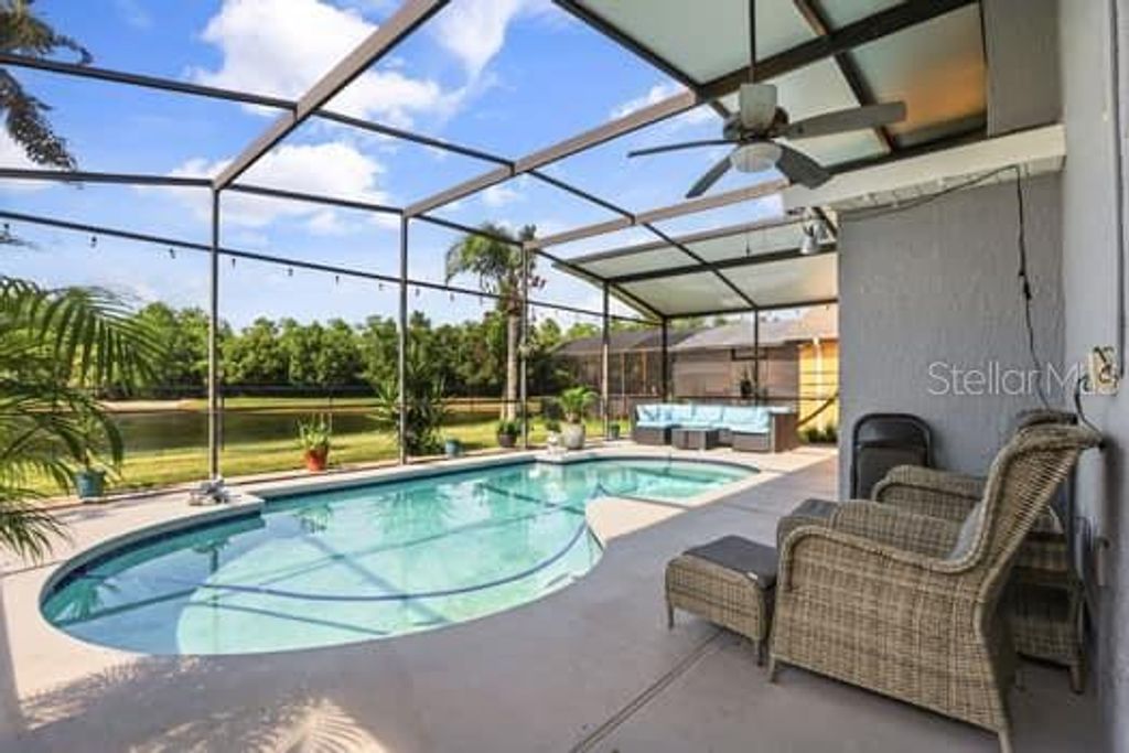 Image 32 of property listing at 1617 MAPLESTEAD COURT, Orlando, FL 32824
