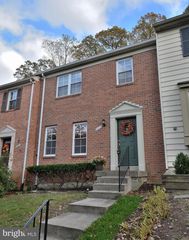 8323 STATIONHOUSE CT, Lorton, VA 22079