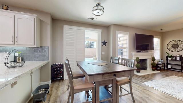 1816 Ville Franche Way, Modesto, CA 95356