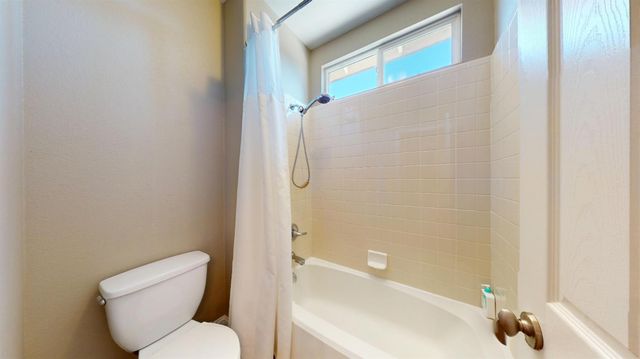 1816 Ville Franche Way, Modesto, CA 95356