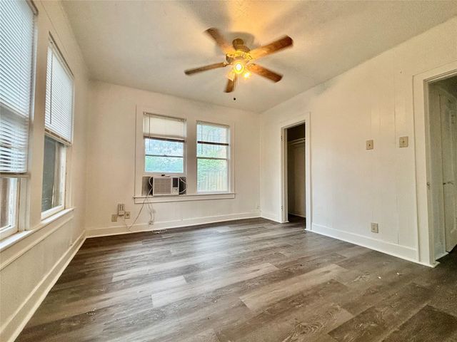 1203 Leona ST, Austin, TX 78702