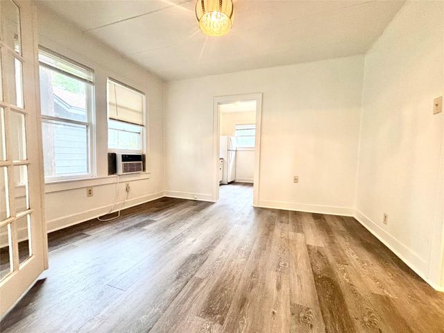1203 Leona ST, Austin, TX 78702