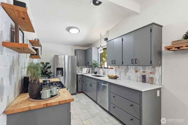 3544 NE 113th Street, Seattle, WA 98125