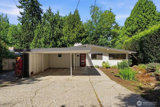 3544 NE 113th Street, Seattle, WA 98125