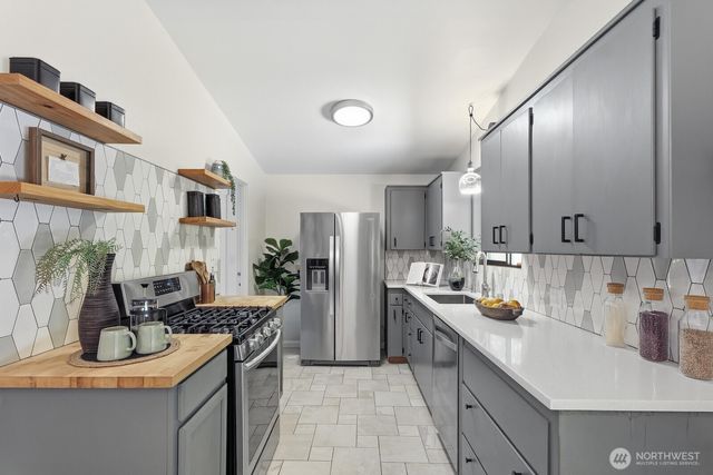 3544 NE 113th Street, Seattle, WA 98125