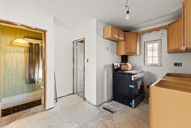 189 Kingsley Rd, Hull, MA 02045