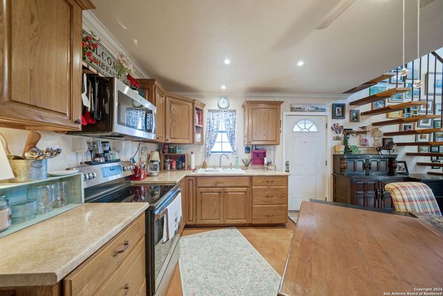 7307 New Sulphur Springs, San Antonio, TX 78263