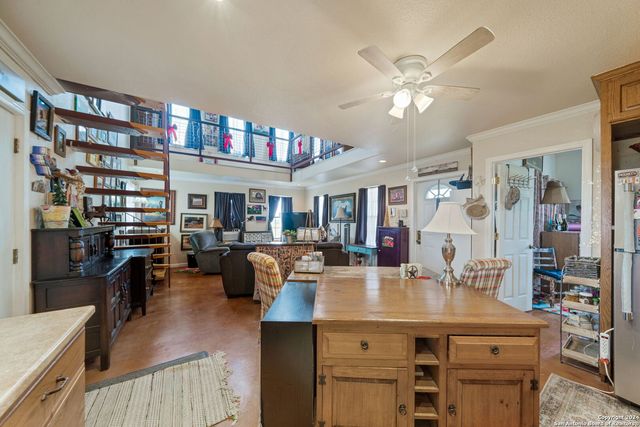 7307 New Sulphur Springs, San Antonio, TX 78263