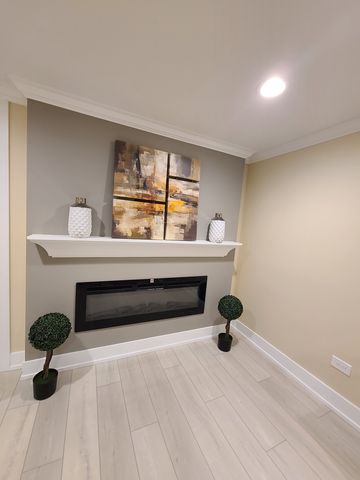 6129 S Parkside Avenue, Chicago, IL 60638