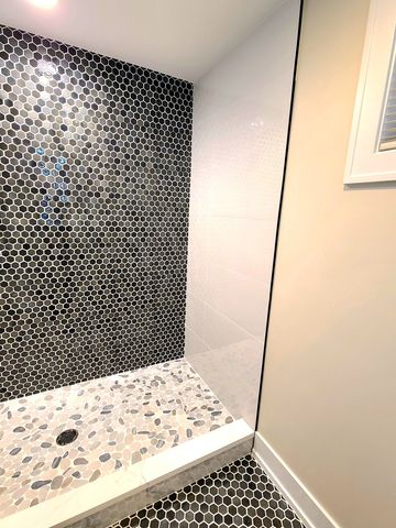 6129 S Parkside Avenue, Chicago, IL 60638