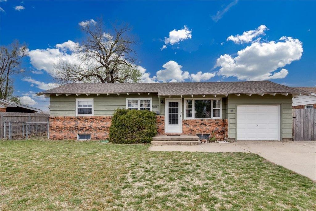 4543 S Martinson Ave, Wichita, KS 67217