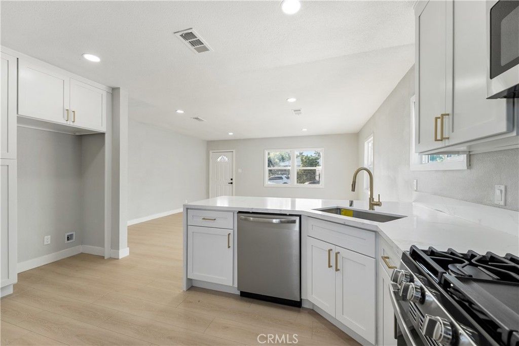 416 S Bedford, La Habra, CA 90631 — photo 3