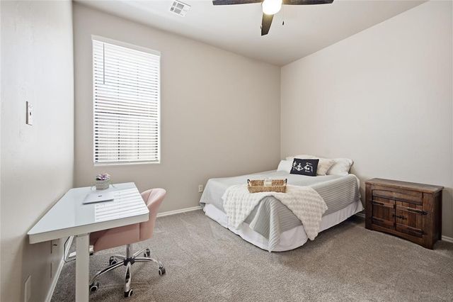 912 Preston Park Drive, Yukon, OK 73099