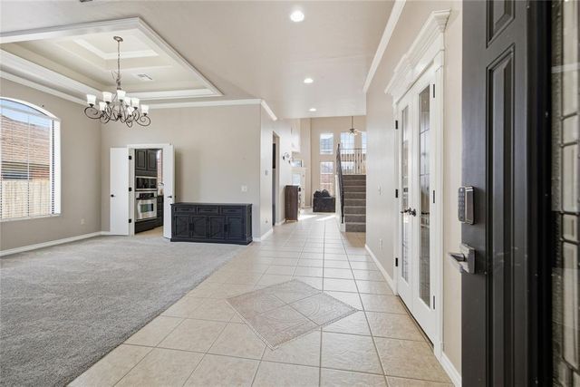 912 Preston Park Drive, Yukon, OK 73099