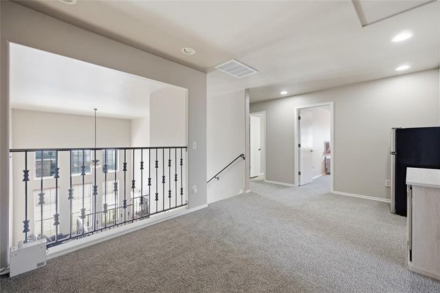 912 Preston Park Drive, Yukon, OK 73099