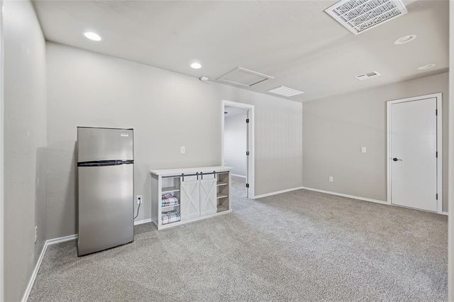 912 Preston Park Drive, Yukon, OK 73099