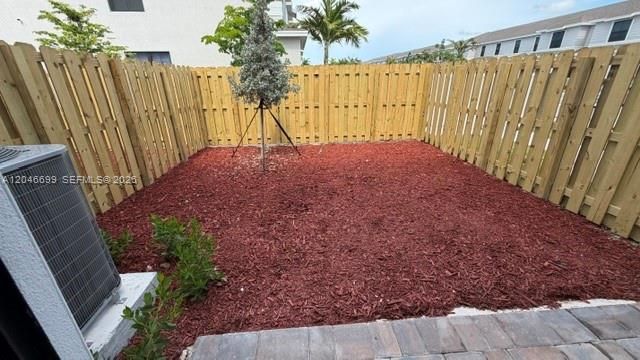 1302 NE 4th Ave 0, Florida City, FL 33034