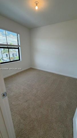 1302 NE 4th Ave 0, Florida City, FL 33034