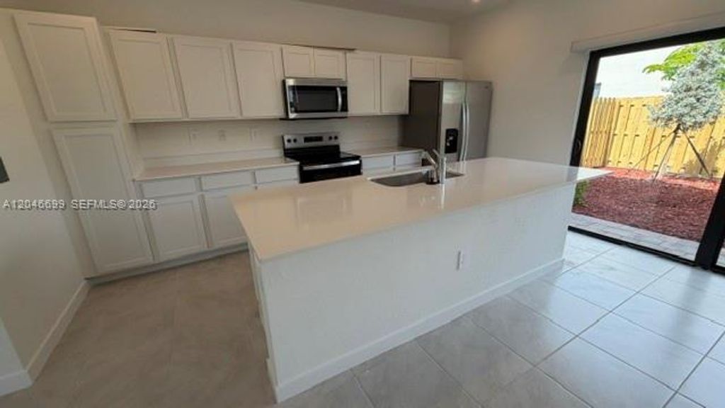 1302 NE 4th Ave 0, Florida City, FL 33034