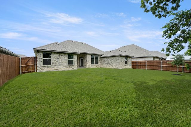 1076 Foxtail Drive, Justin, TX 76247