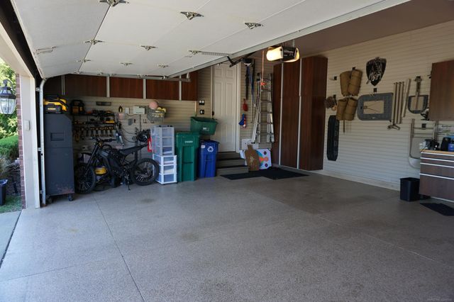 3526 Hawthorn Court, Oakland Twp, MI 48363