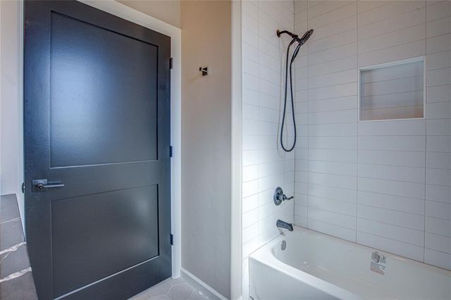 1050 Colonial Avenue, Tuttle, OK 73089