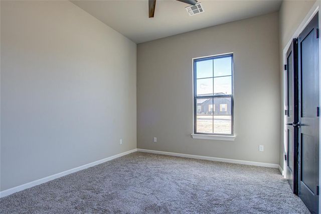 1050 Colonial Avenue, Tuttle, OK 73089