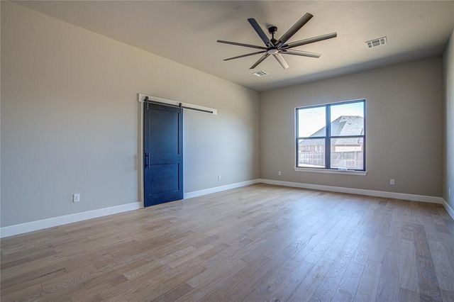 1050 Colonial Avenue, Tuttle, OK 73089