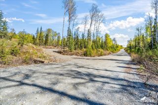 25275 W Susitna Parkway, Big Lake, AK 99652