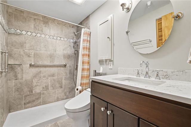 750 Washington Rd 109, Mt Lebanon, PA 15228