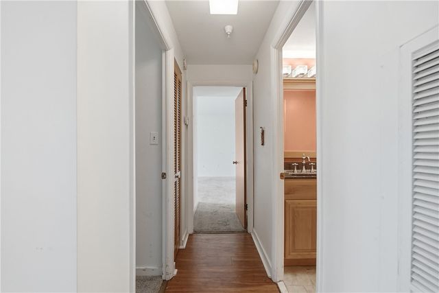 750 Washington Rd 109, Mt Lebanon, PA 15228