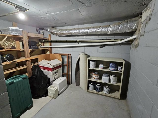 455 E ELLEFSON STREET, Iola, WI 54945