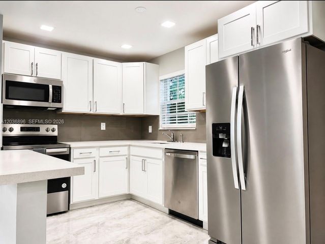 3040 NW 20th Street, Fort Lauderdale, FL 33311