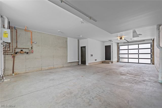 3111 Vine Court, Cleveland, OH 44113