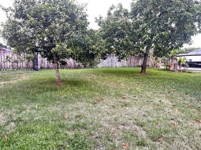 19391 NW 57th Court, Hialeah, FL 33015