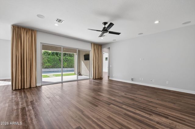 1111 E HOLLAND PARK Drive, Gilbert, AZ 85297