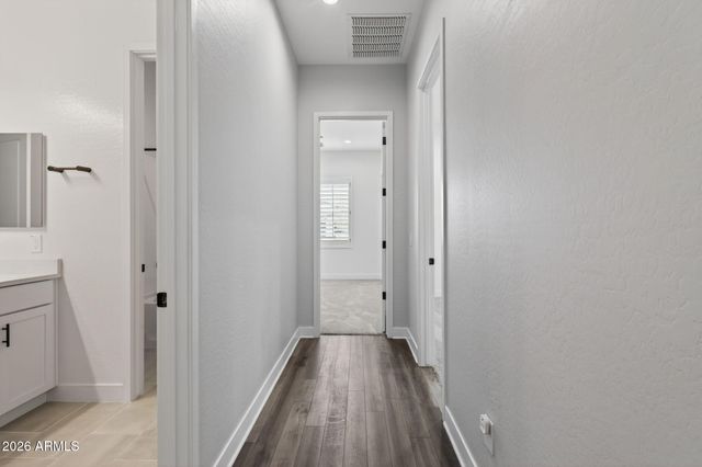 1111 E HOLLAND PARK Drive, Gilbert, AZ 85297