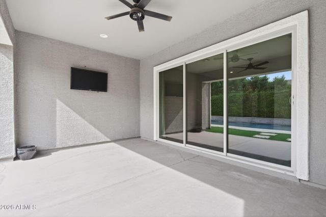 1111 E HOLLAND PARK Drive, Gilbert, AZ 85297