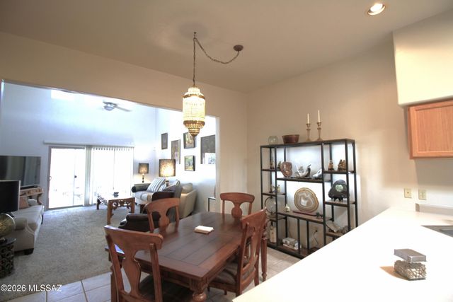 8174 N Peppersauce Drive, Oro Valley, AZ 85704