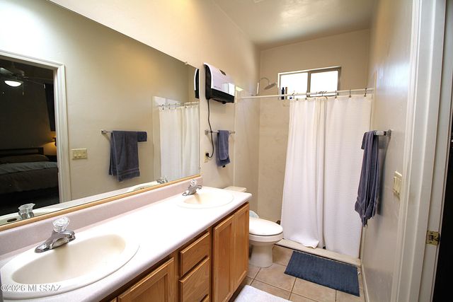 8174 N Peppersauce Drive, Oro Valley, AZ 85704