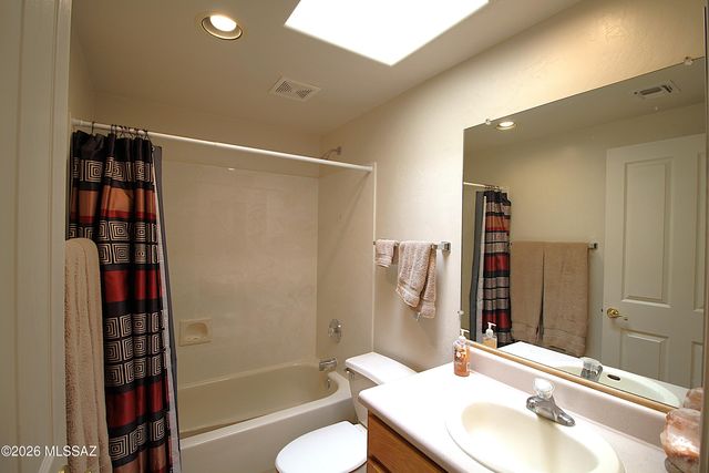 8174 N Peppersauce Drive, Oro Valley, AZ 85704