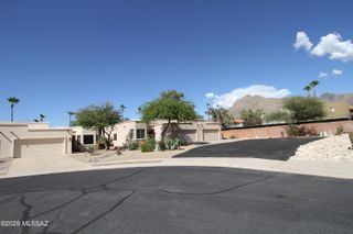 8174 N Peppersauce Drive, Oro Valley, AZ 85704