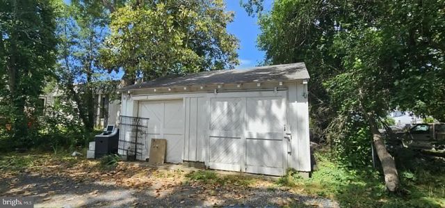 143 W BROAD ST, Bridgeton, NJ 08302