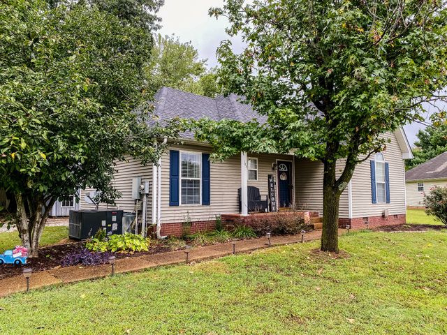 102 Tyler Dr, Portland, TN 37148