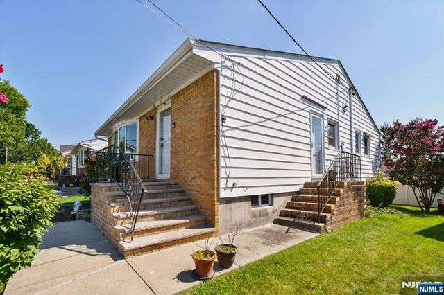 375 Washington Avenue, Rutherford, NJ 07070