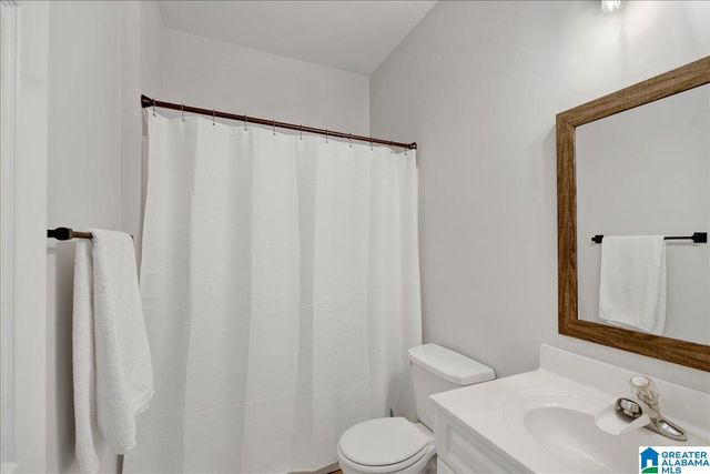 150 CHARLTON LANE, Calera, AL 35040