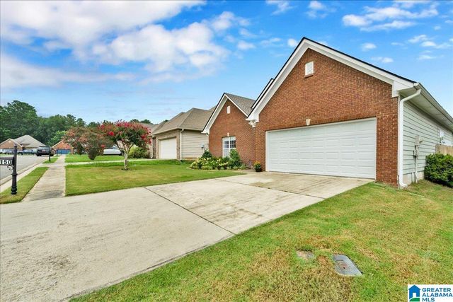 150 CHARLTON LANE, Calera, AL 35040