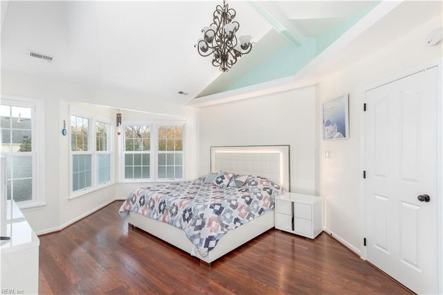 103 Clipper Creek LN, Smithfield, VA 23430