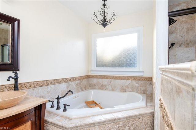 103 Clipper Creek LN, Smithfield, VA 23430