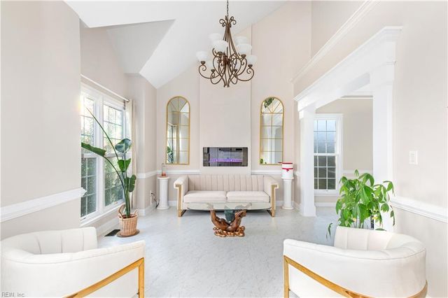 103 Clipper Creek LN, Smithfield, VA 23430